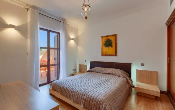 18 AHR02 mtime20231205110739