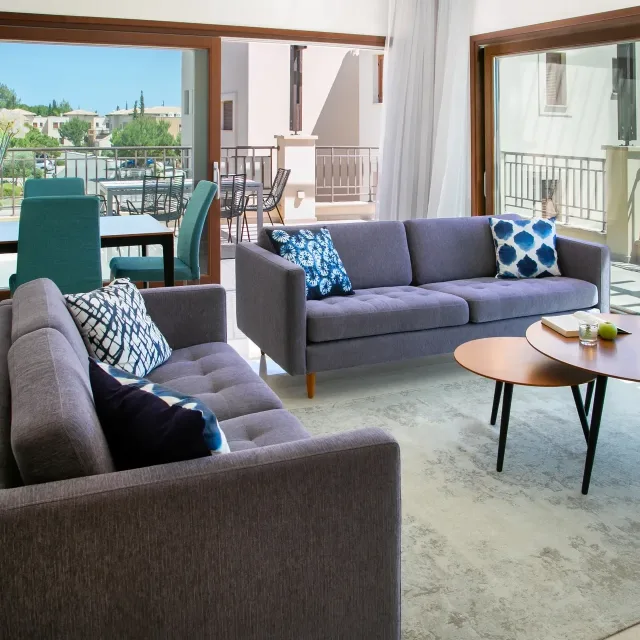 Premium Apartments With Shared Pool, Aphrodite Hills Resort